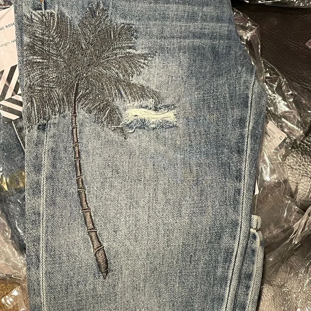 🆕 FREE PEOPLE Sandrine Rose Embroidered Palm Tree🌴 Skinny Jeans🌴 - 5 Button Fly